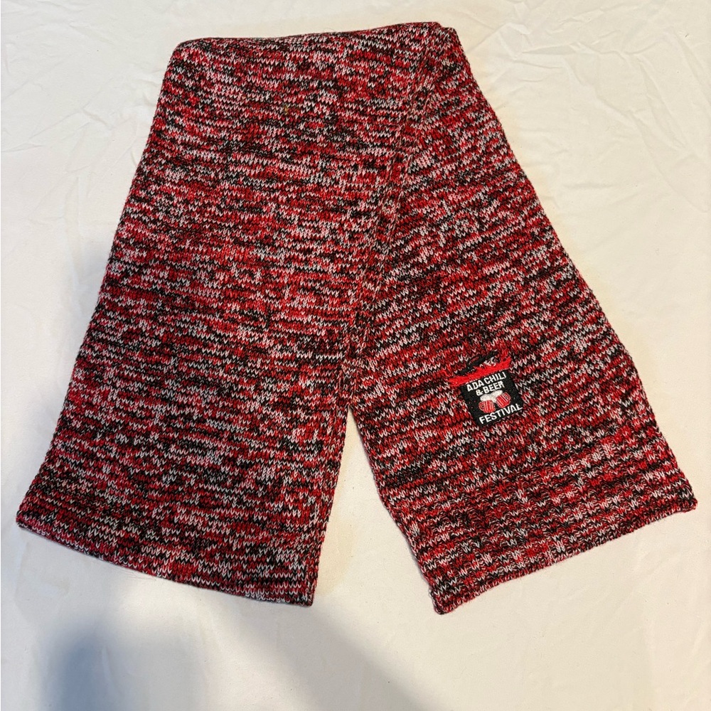 Source Unknown Red and Black Knit Scarf